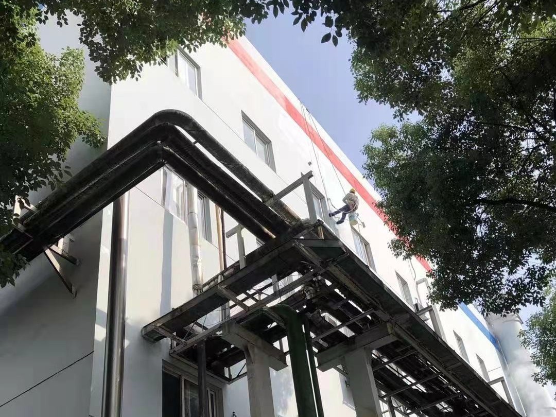 宜昌安琪酵母生產車間外墻涂料二次粉刷